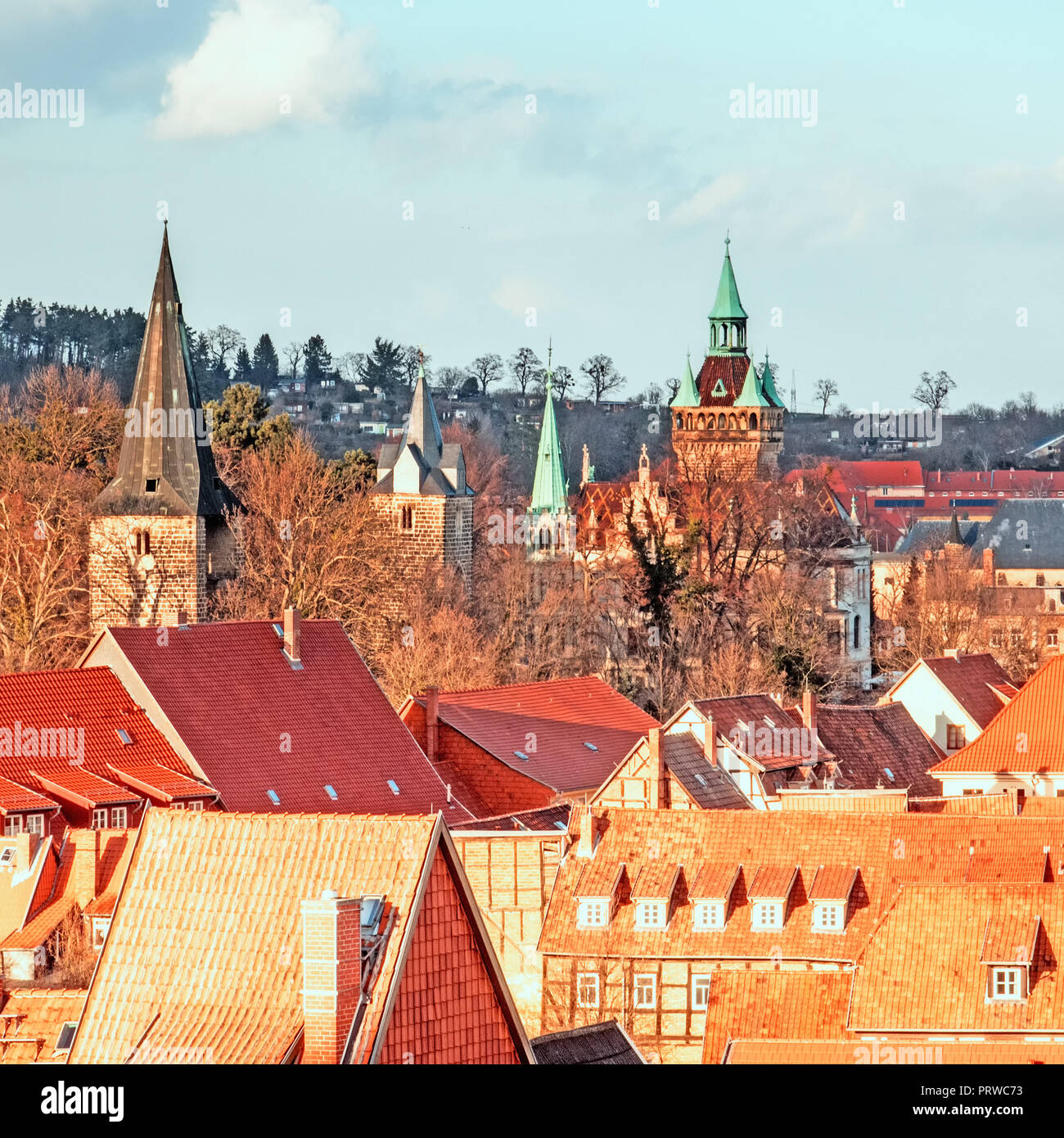 Vue aérienne de Quedlinburg avec les églises et les monuments Banque D'Images