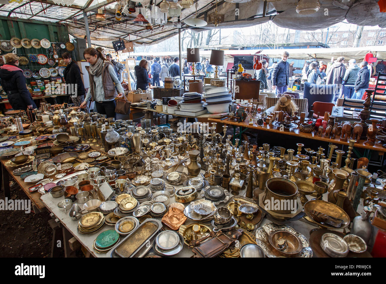 Marché aux puces à Berlin. Banque D'Images