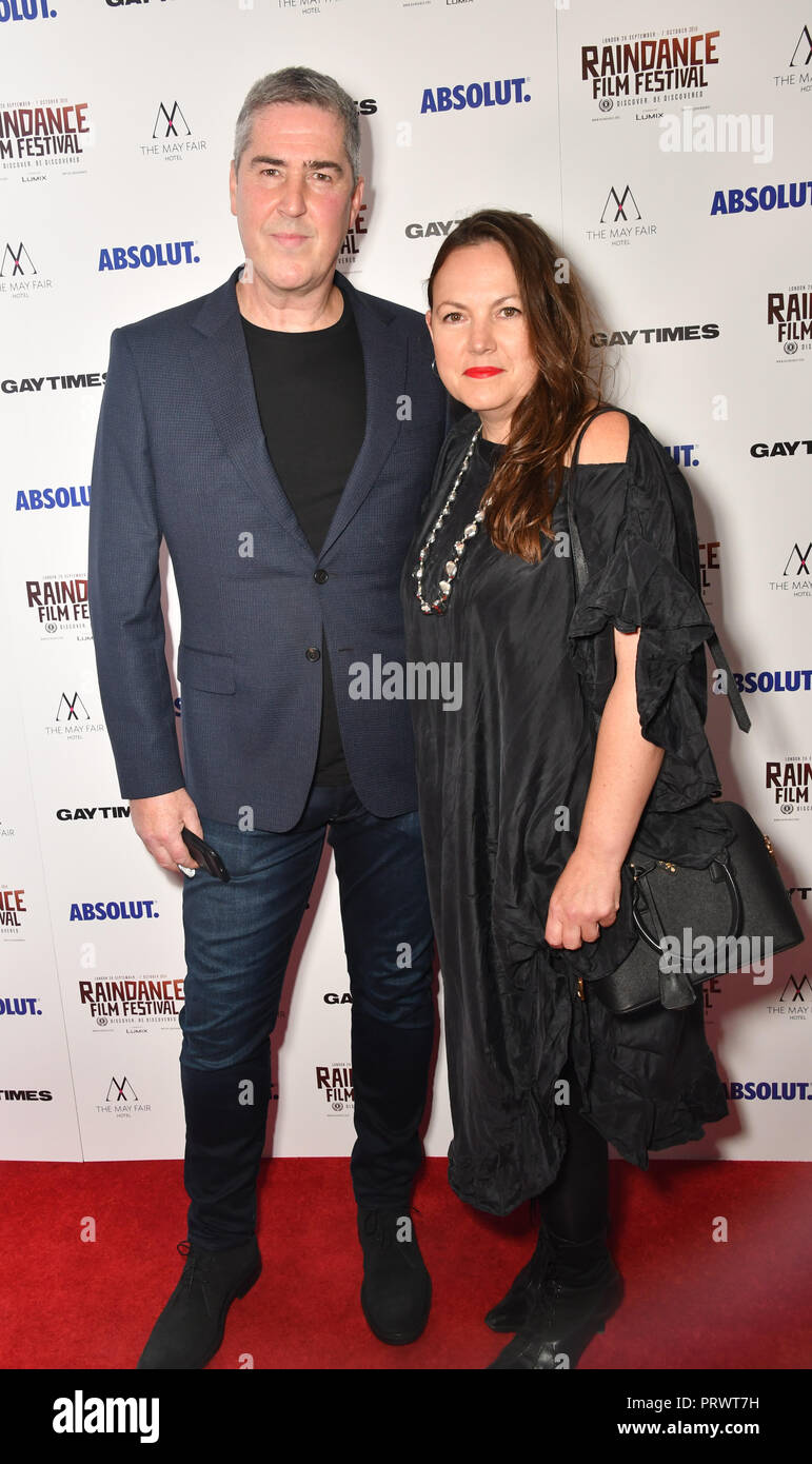 Londres, Royaume-Uni. 4 octobre, 2018. David Austin et guest assiste à Raindance Film Festival Gay Times projection de gala - George Michael : liberté (la Director's Cut) Londres, Royaume-Uni. 4 octobre 2018. Credit Photo : Alamy/Capital Live News Banque D'Images