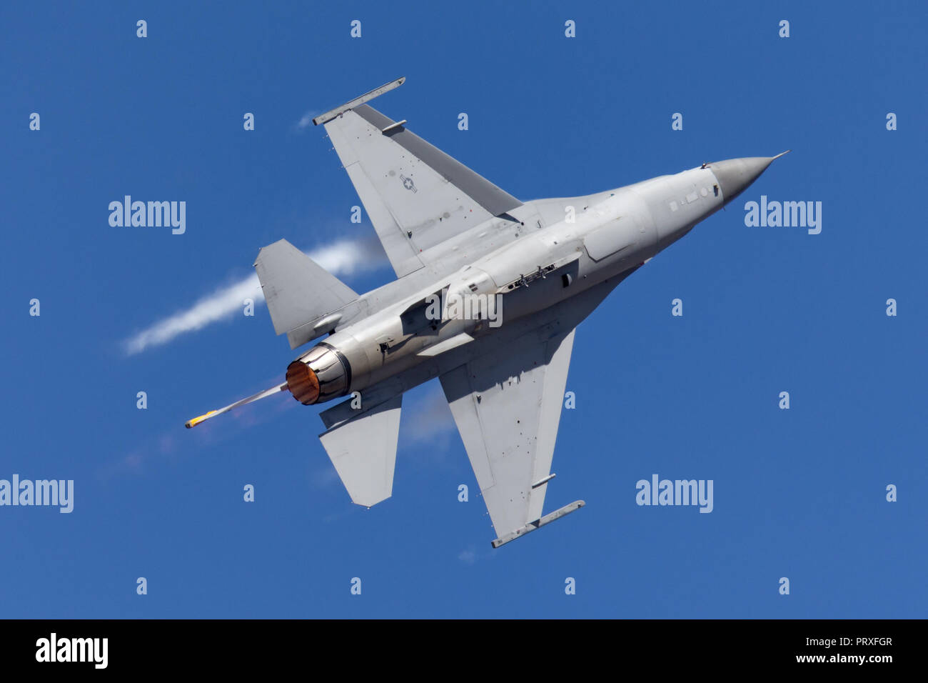 United Staes Air Force (USAF) Lockheed F-16CJ Fighting Falcon 90-0824 du 14e Escadron de chasse, 35e Escadre de chasse à Misawa Air Base, le Japon. Banque D'Images