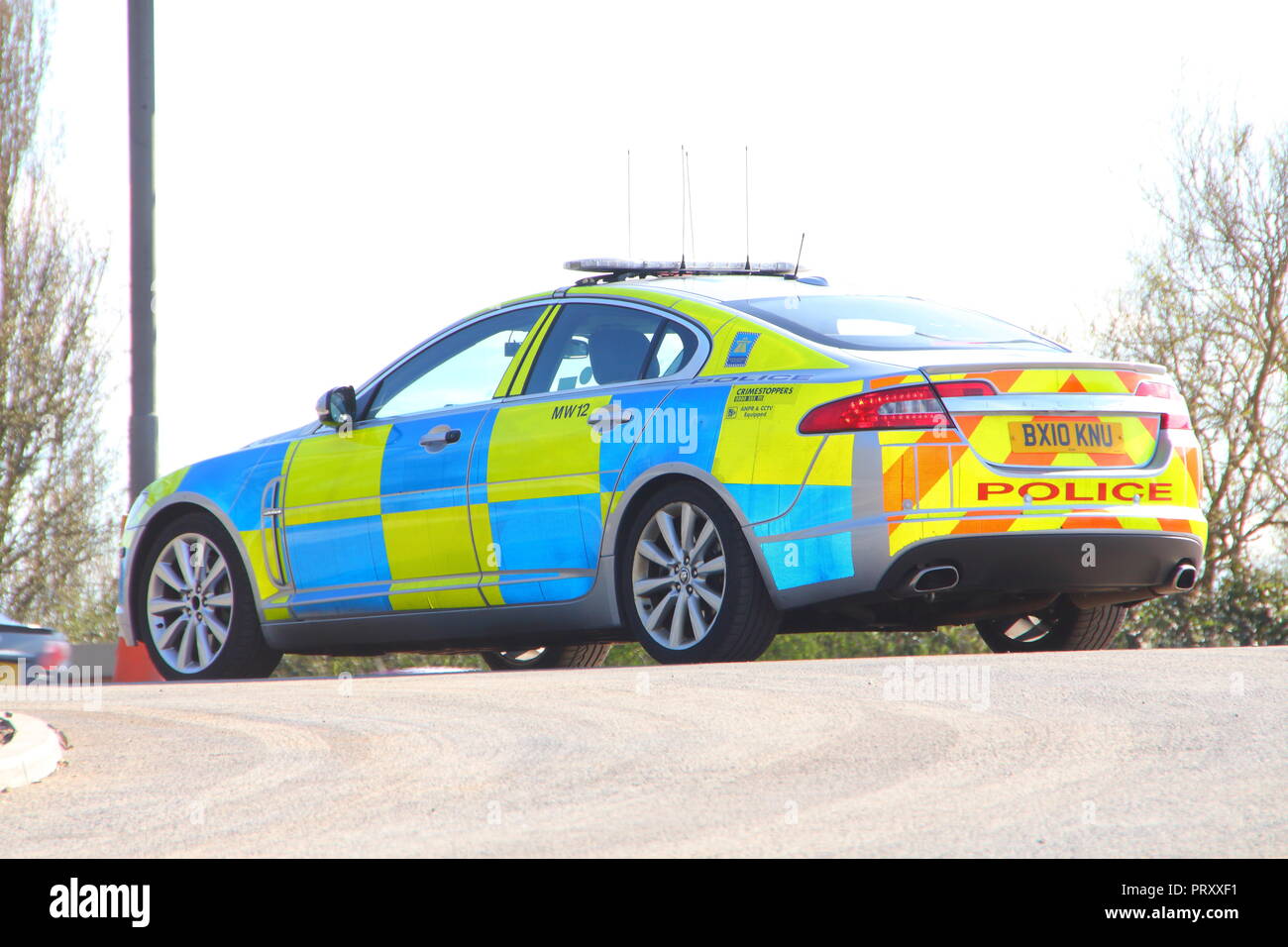 Jaguar XF Poice à véhicules de police d'autoroute centrale au Groupe Perry Barr à Birmingham Banque D'Images