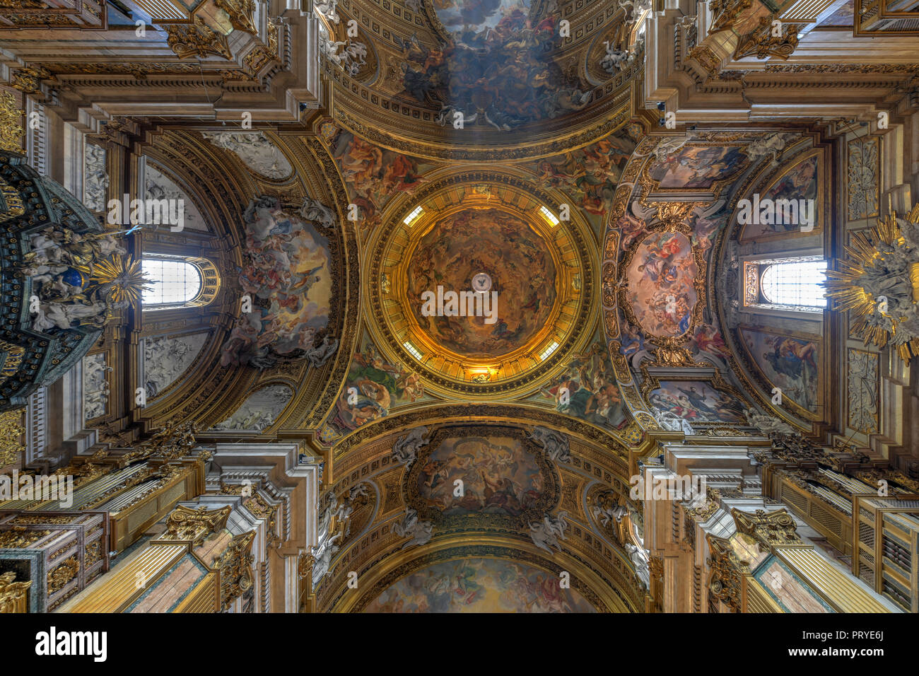 Rome, Italie - 24 mars 2018 : l'intérieur de l'église du Gesù à Rome, Italie. Banque D'Images