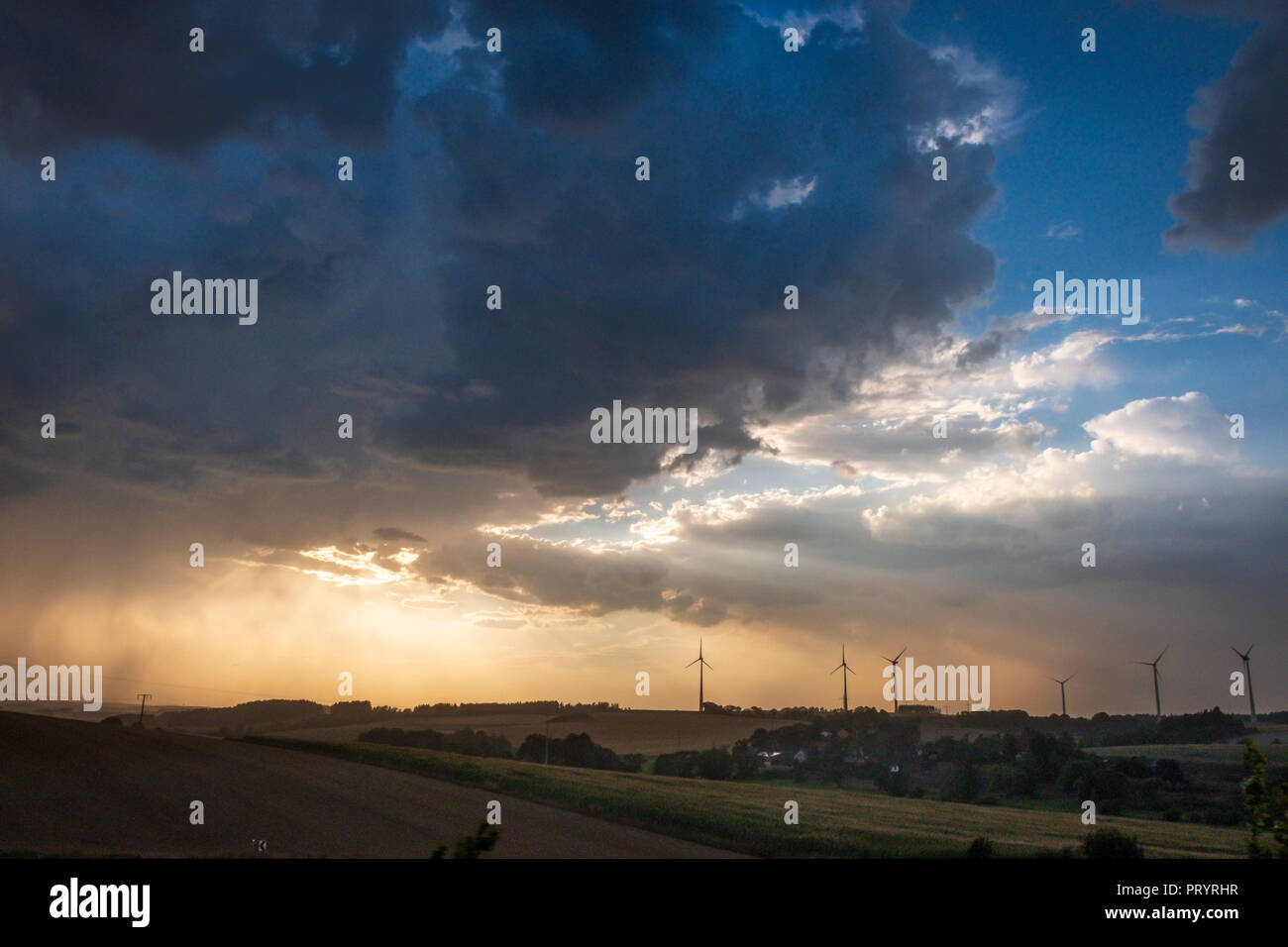 Allemagne, Lausitz, roues et vent de tonnerre Banque D'Images