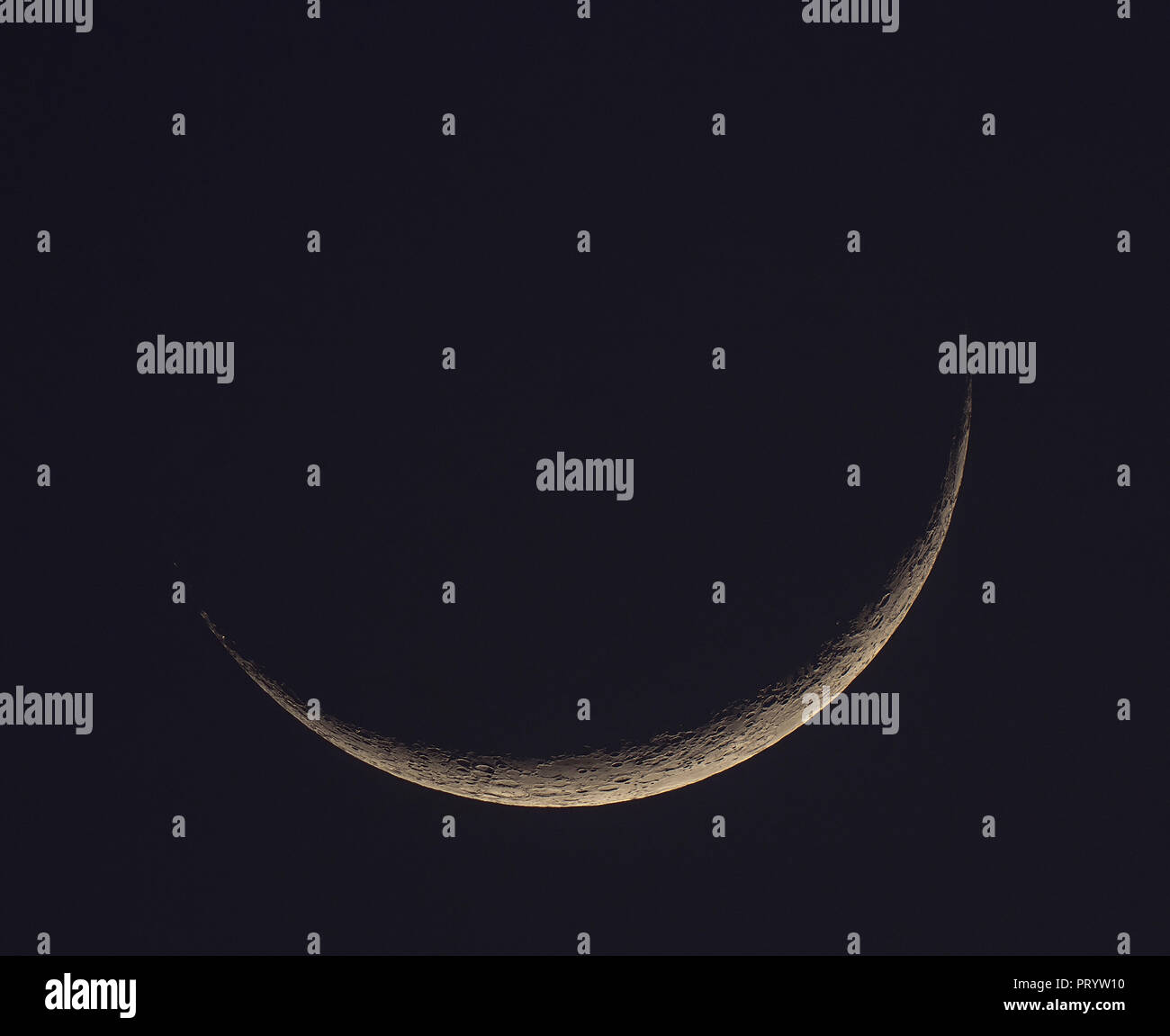 Allemagne, Hesse, Hochtaunuskreis, nouveau croissant de lune de cratères Banque D'Images