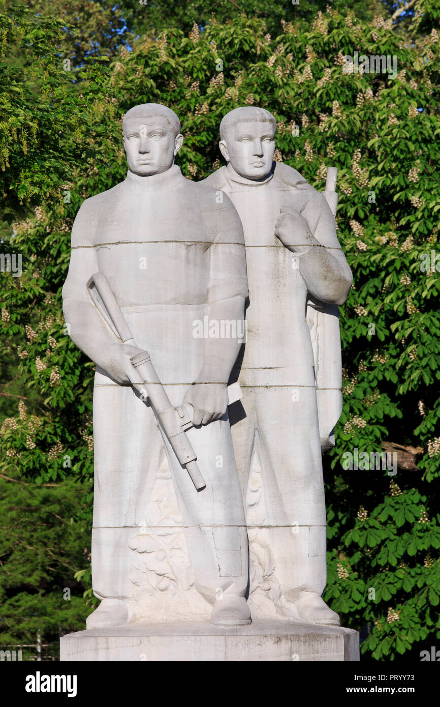 Monument aux combattants de la résistance armée contre l'Allemagne nazie pendant la Seconde Guerre mondiale à Liège, Belgique Banque D'Images