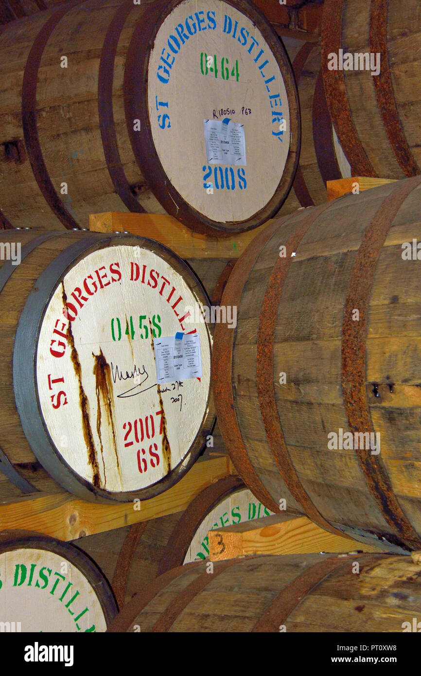 Signé cask du single malt whisky anglais prévue en 2007 Son Altesse Royale le Prince Charles au St George's Distillery, Roudham, Norfolk, Royaume-Uni. Banque D'Images