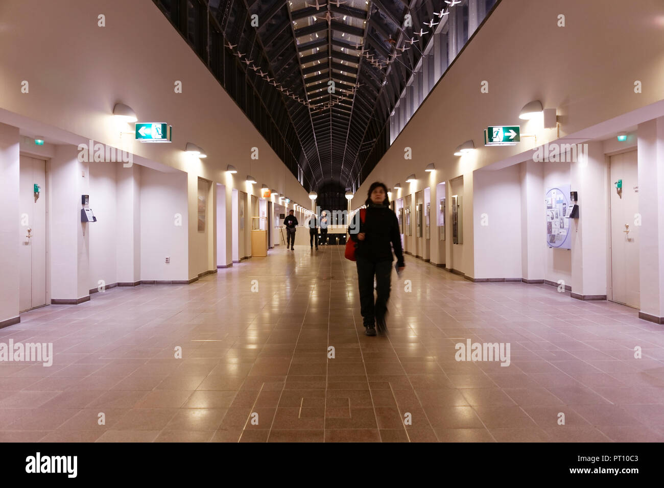 ROVANIEMI, FINLANDE - le 15 décembre 2016 : - Centre de l'Arctique Arktikum et musée régional de Laponie, à Rovaniemi, Finlande. Banque D'Images