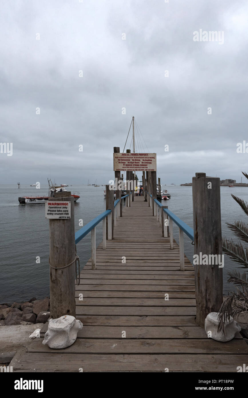 Jetée sur la rue de l'Atlantique à Walvis Bay, en Namibie. Banque D'Images