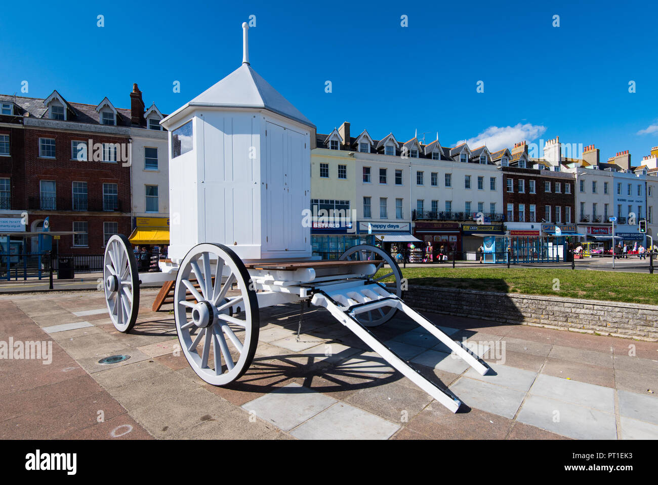 WEYMOUTH, DORSET, UK - 28 SEP 2018 : une réplique du roi George III's machine de baignade sur l'Esplanade à Weymouth. Banque D'Images