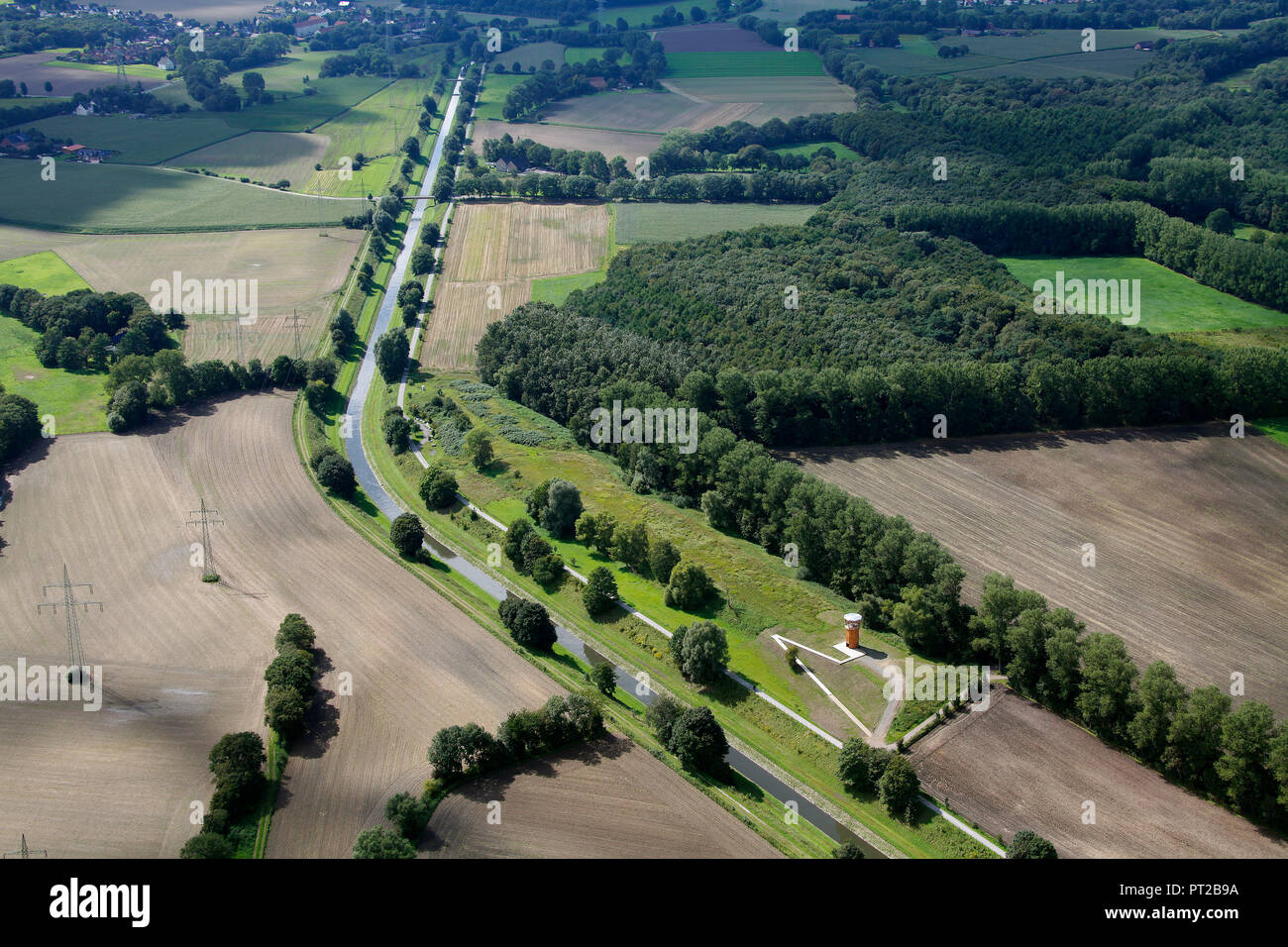 Vue aérienne, l'Emscher, Art, Kawamat Tower, Castrop-Rauxel Castrop-Rauxel, jonction de la voie navigable, Emscherkunst.2010, œuvres à l'Emscher, Ruhr, Rhénanie du Nord-Westphalie, Allemagne, Europe, Banque D'Images