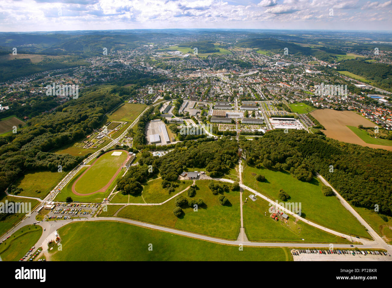 Vue aérienne, l'horticulture, de jardins, de Hemer montrer fleurs, labyrinthe, conversion, anciennes casernes, Hemer, Sauerland, Rhénanie du Nord-Westphalie, Allemagne, Europe, Banque D'Images