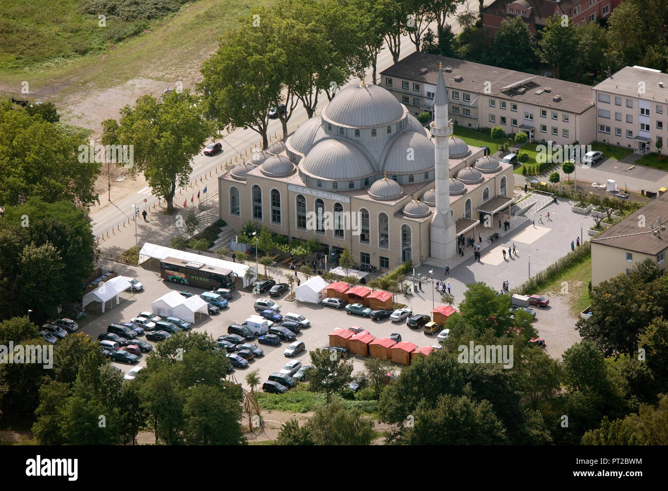 Vue aérienne, mosquée DiTiB Merkez Duisburg & Educational Centre, Duisburg, Ruhr, Rhénanie du Nord-Westphalie, Allemagne, Europe Banque D'Images