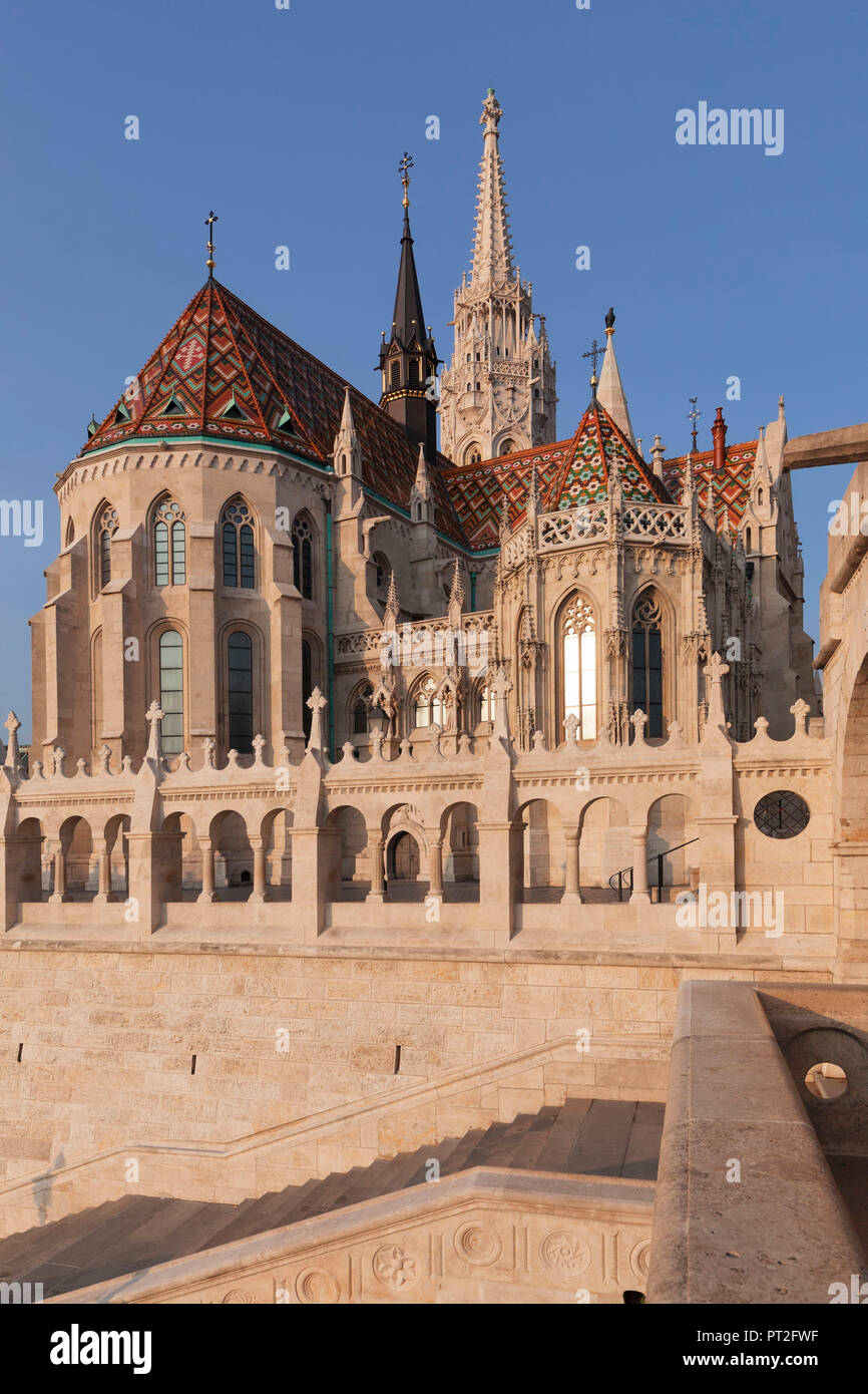 L'église Matthias, le Bastion des Pêcheurs à la colline du Château de Buda, à Budapest, Hongrie Banque D'Images