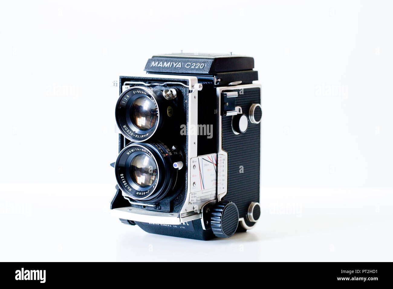 Vintage Mamiya C220 Professional twin lens reflex camera (caméra TLR), vers 1970 Banque D'Images