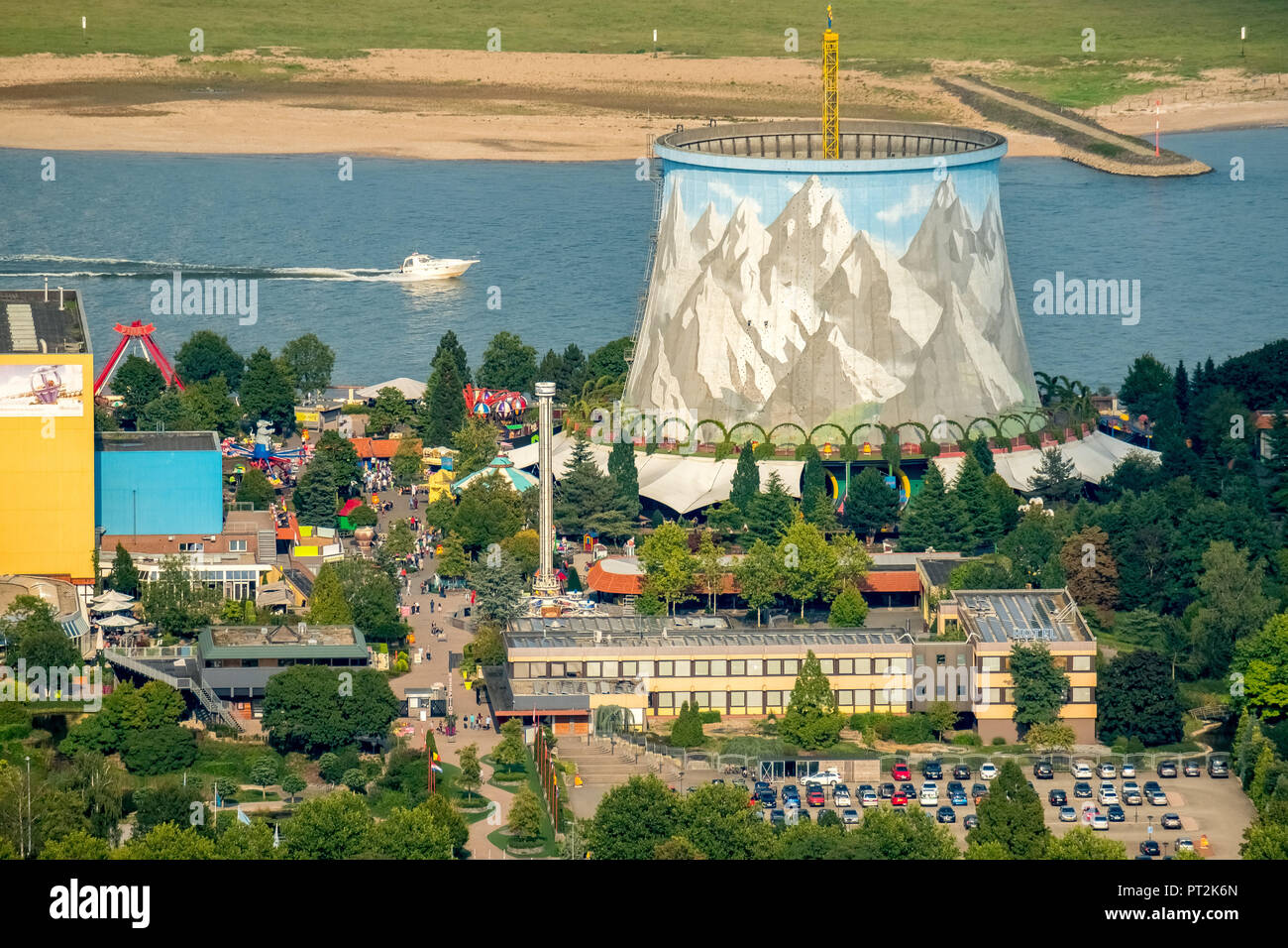 Miniatur Wunderland Kalkar, amusement park, ancienne centrale électrique nucléaire Kalkar au Rhin, peint tour de refroidissement, à Kalkar Rhin, Kalkar, Bas-rhin, Rhin, Rhénanie du Nord-Westphalie, Allemagne Banque D'Images