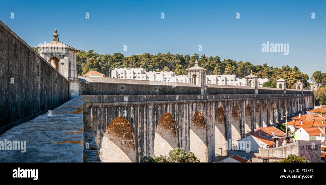 Grande ville de Lisbonne sur l'Aqueduc Banque D'Images