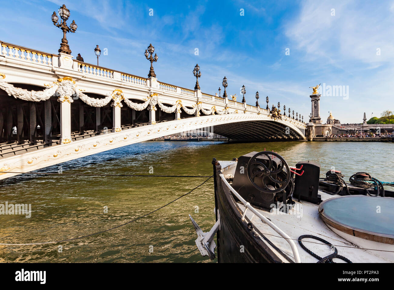France, Paris, le Pont Alexandre III Banque D'Images