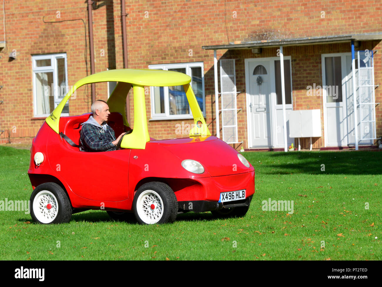 Street Legal Little Tikes Red Et Voiture Jaune Est En Vente Sur