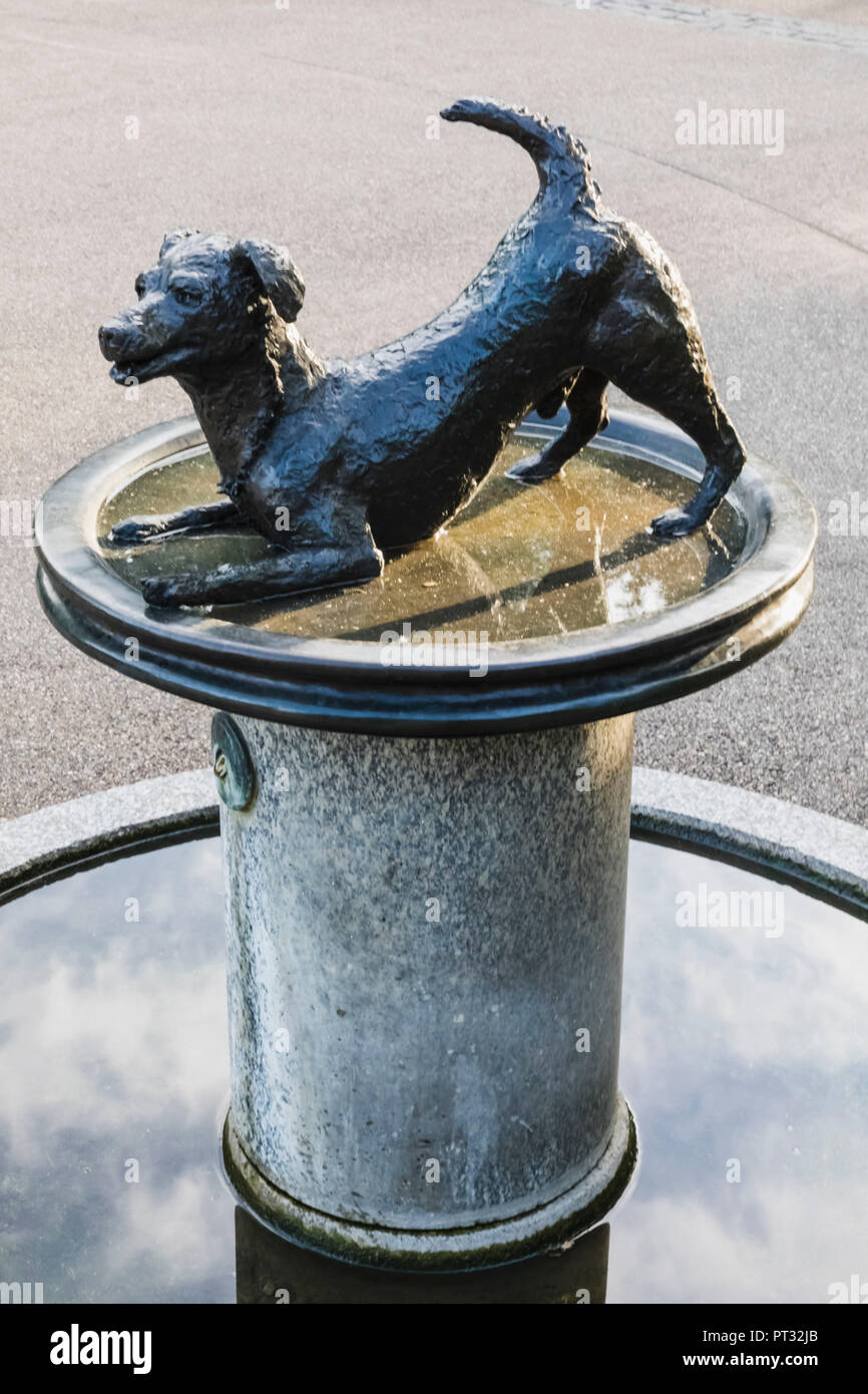 L'Angleterre, Londres, Kensington, Kensington Gardens, Esme Percy Memorial Fountain Banque D'Images