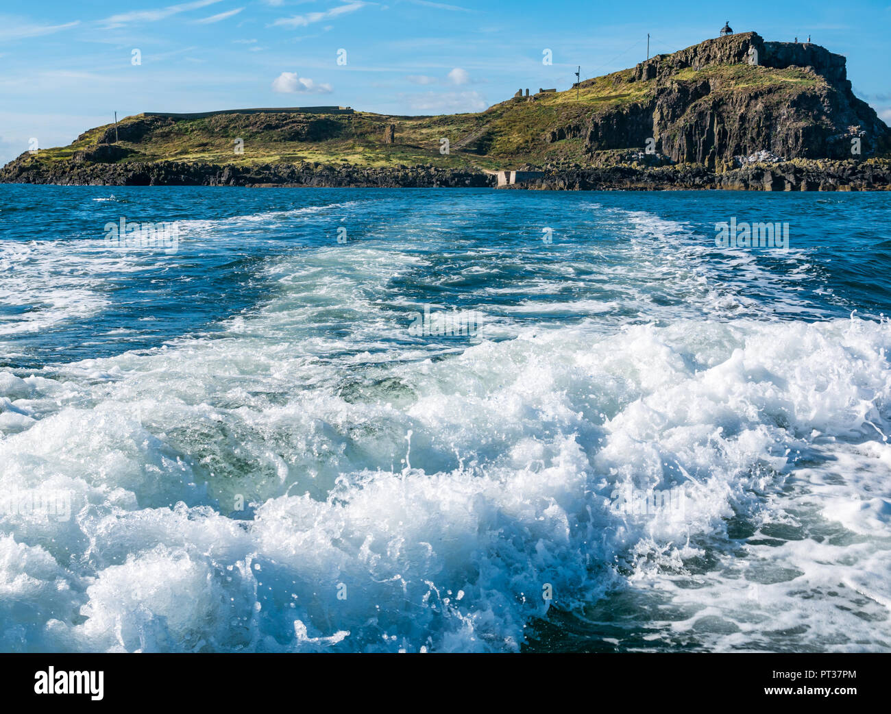 Excès de voile service et voir l'île de Fidra, Firth of Forth, East Lothian, Scotland, UK Banque D'Images