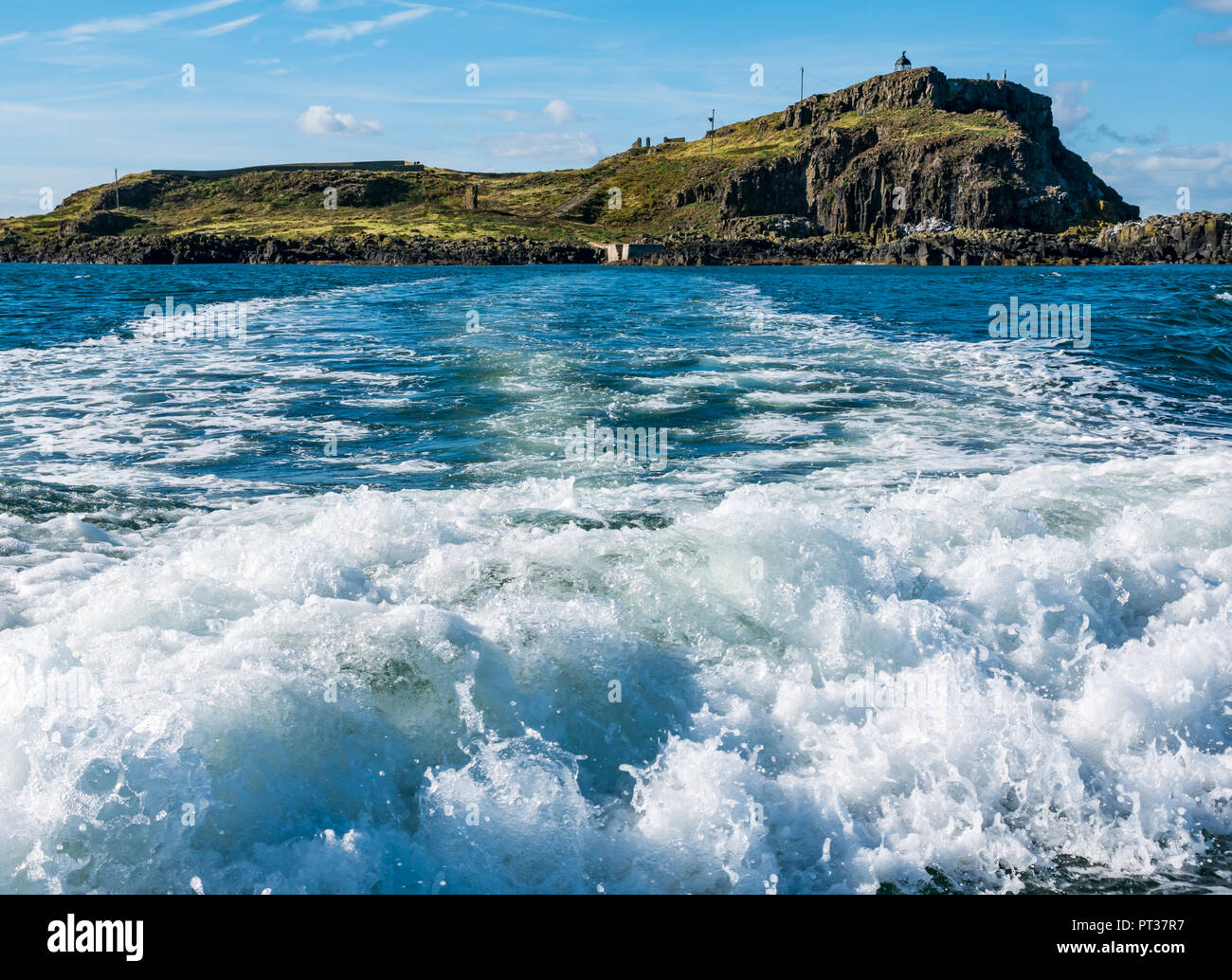 Excès de voile service et voir l'île de Fidra, Firth of Forth, East Lothian, Scotland, UK Banque D'Images