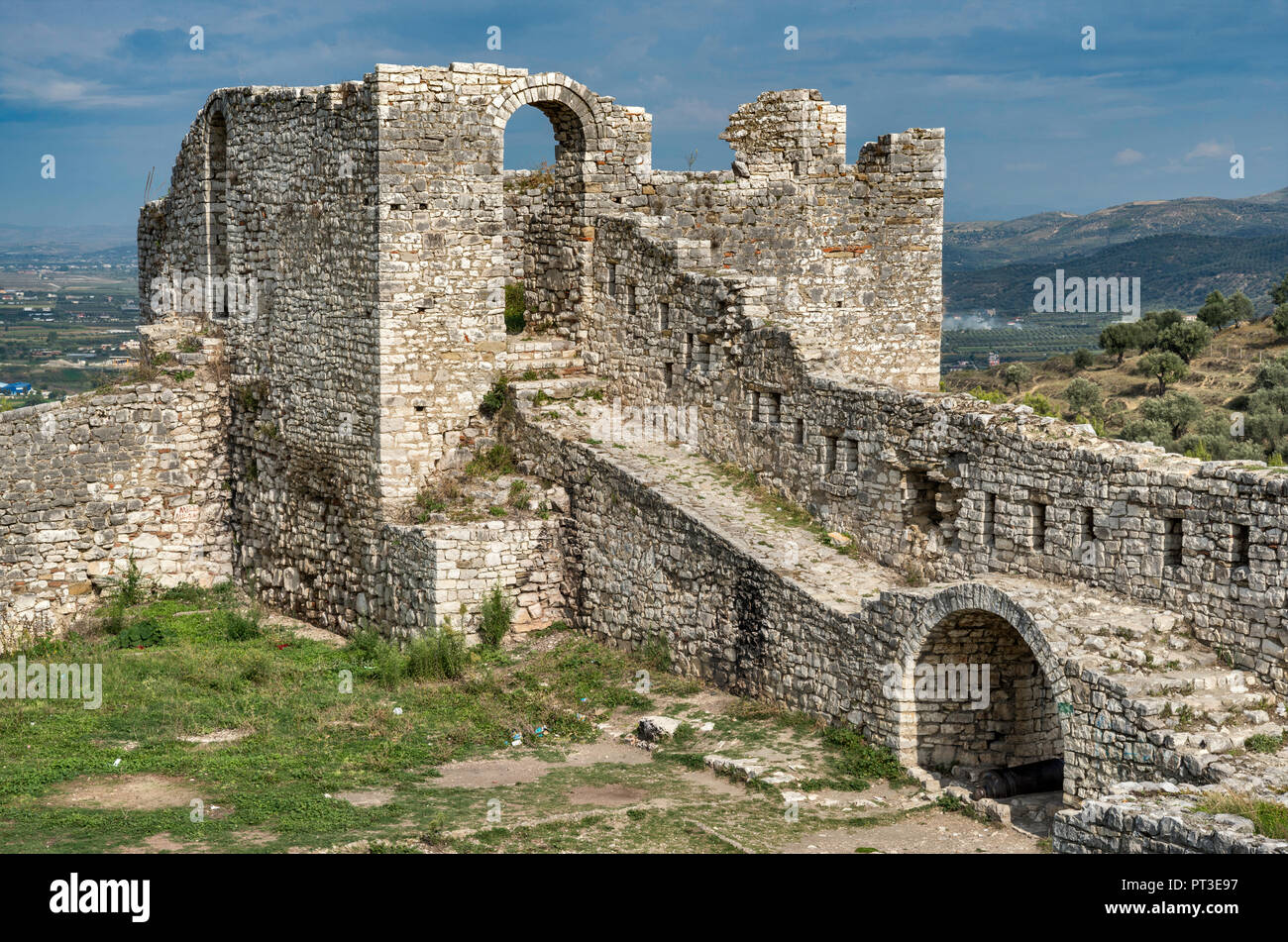 Les Fortifications en entrée principale Salon à Castle Hill à Berat, Site du patrimoine mondial de l'UNESCO, de l'Albanie Banque D'Images