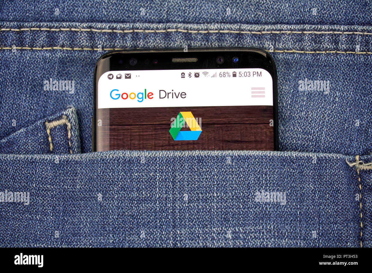 Montréal, Canada - 4 octobre 2018 : Google Drive app sur s8 écran. Google Drive est un stockage de fichiers. Google est une société de technologie américaine Banque D'Images