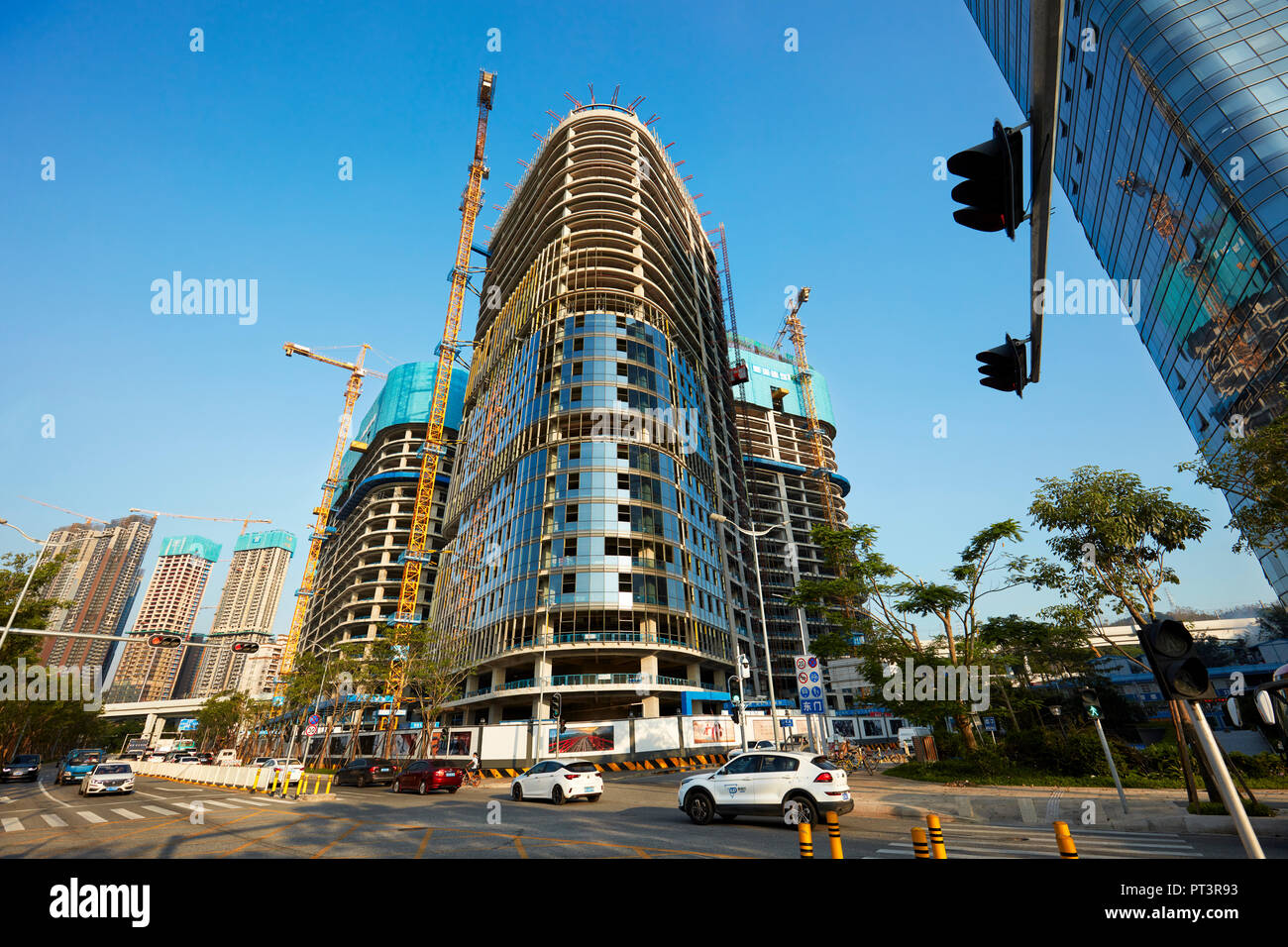 La construction de nouveaux gratte-ciel dans la ville de Shenzhen. La province de Guangdong, en Chine. Banque D'Images