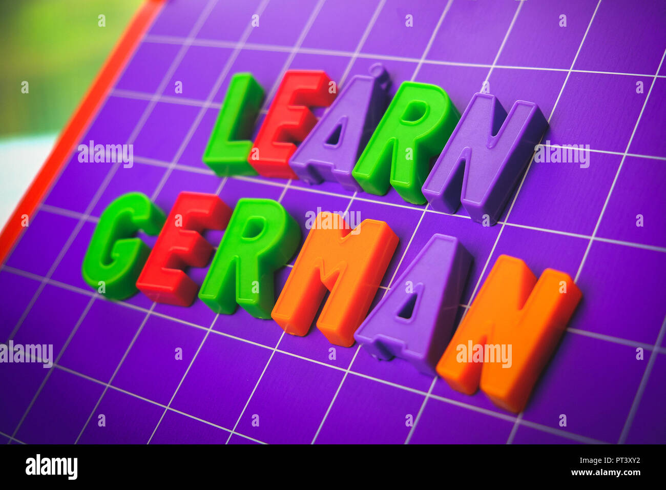 Apprendre la langue allemande sur les Aimants Alphabet lettres Banque D'Images