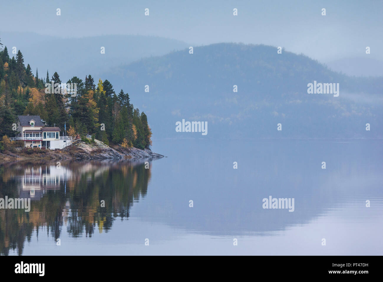 Canada, Québec, région du Saguenay-Lac Saint-Jean, Fjord du Saguenay, Québec (Charlesbourg), vue sur le fjord Banque D'Images