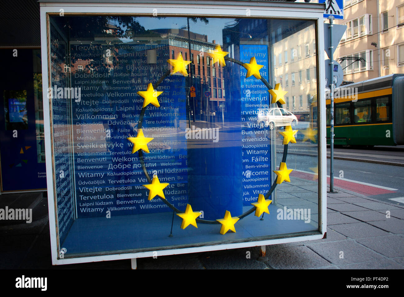 Die Europaeische Fahne/ Flagge dans der Vertretung der UE, Helsinki (nur für redaktionelle Verwendung. Keine Werbung. Referenzdatenbank : http://www.3 Banque D'Images