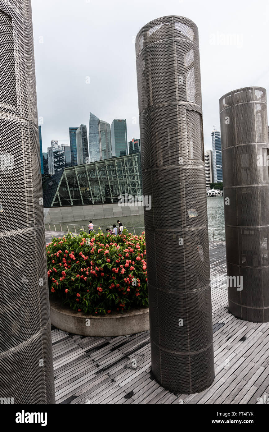 Horizon de Singapour vu depuis Marina Bay Sands Banque D'Images