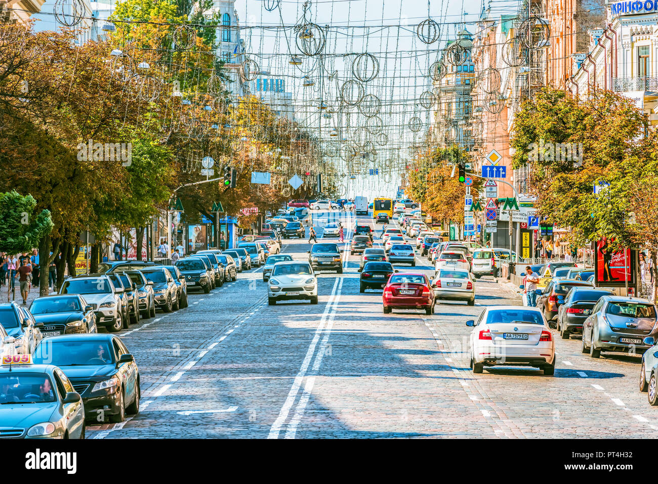 Kiev, Ukraine - 22 septembre, 2018 : vue sur la rue centrale de la ville. Banque D'Images