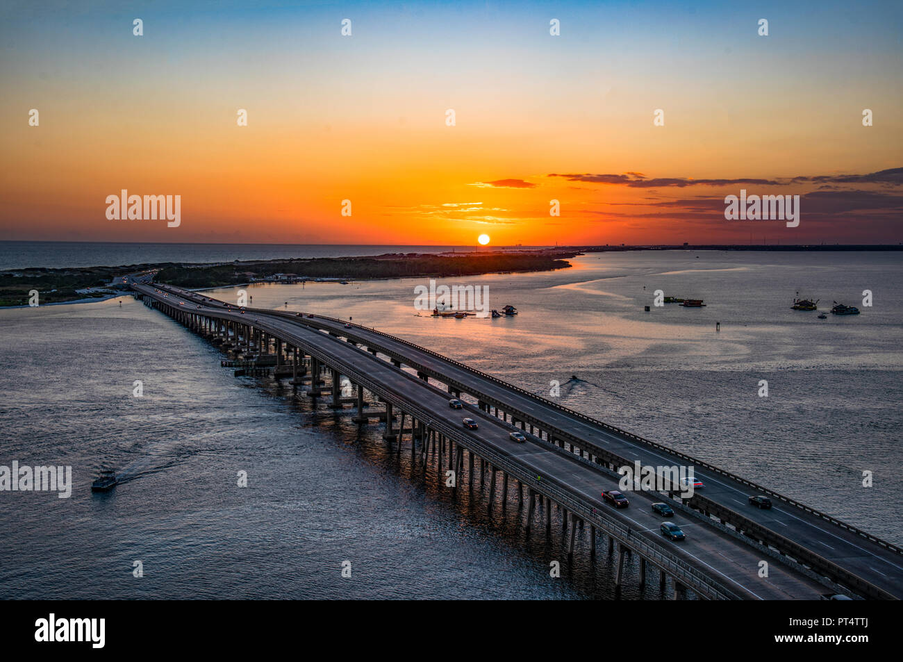Coucher du soleil sur l'antenne de drone Destin Florida FL Banque D'Images