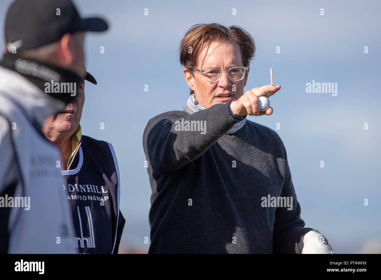 Acteur Kyle MacLachlan attend de tee off à la 16e trou lors de la troisième journée de l'Alfred Dunhill Links Championship à l'Old Course, St Andrews. Banque D'Images