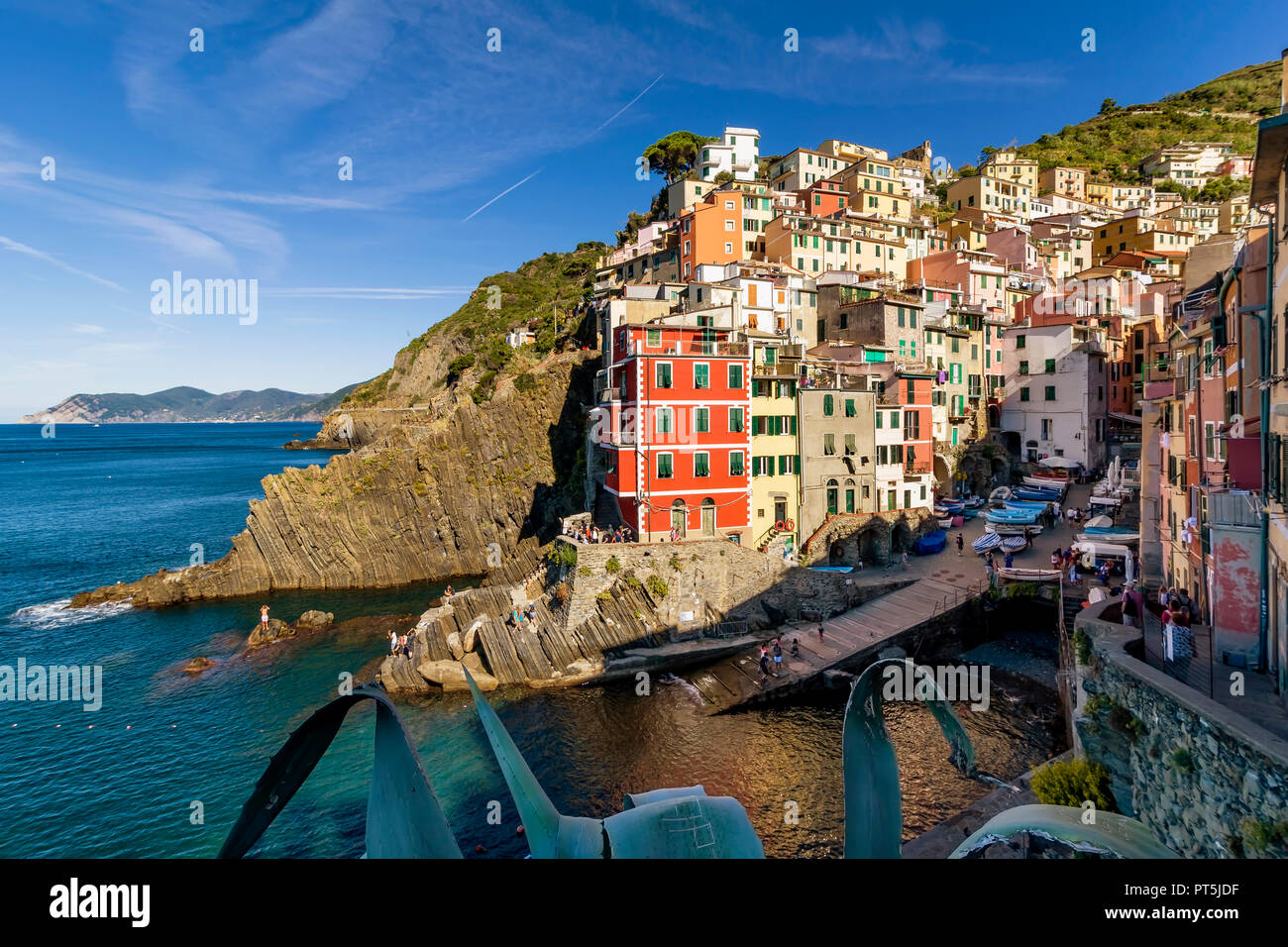 Belle vue de Riomaggiore dans la lumière du matin, Cinque Terre, ligurie, italie Banque D'Images