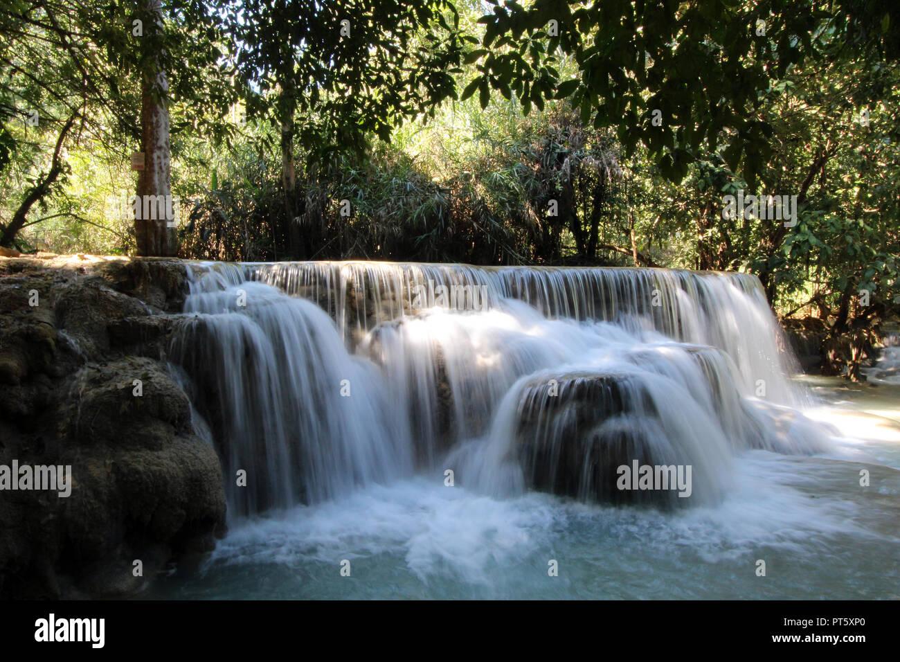 Partie inférieure de la chutes de Kuang Si près de Luang Prabang, Laos Banque D'Images