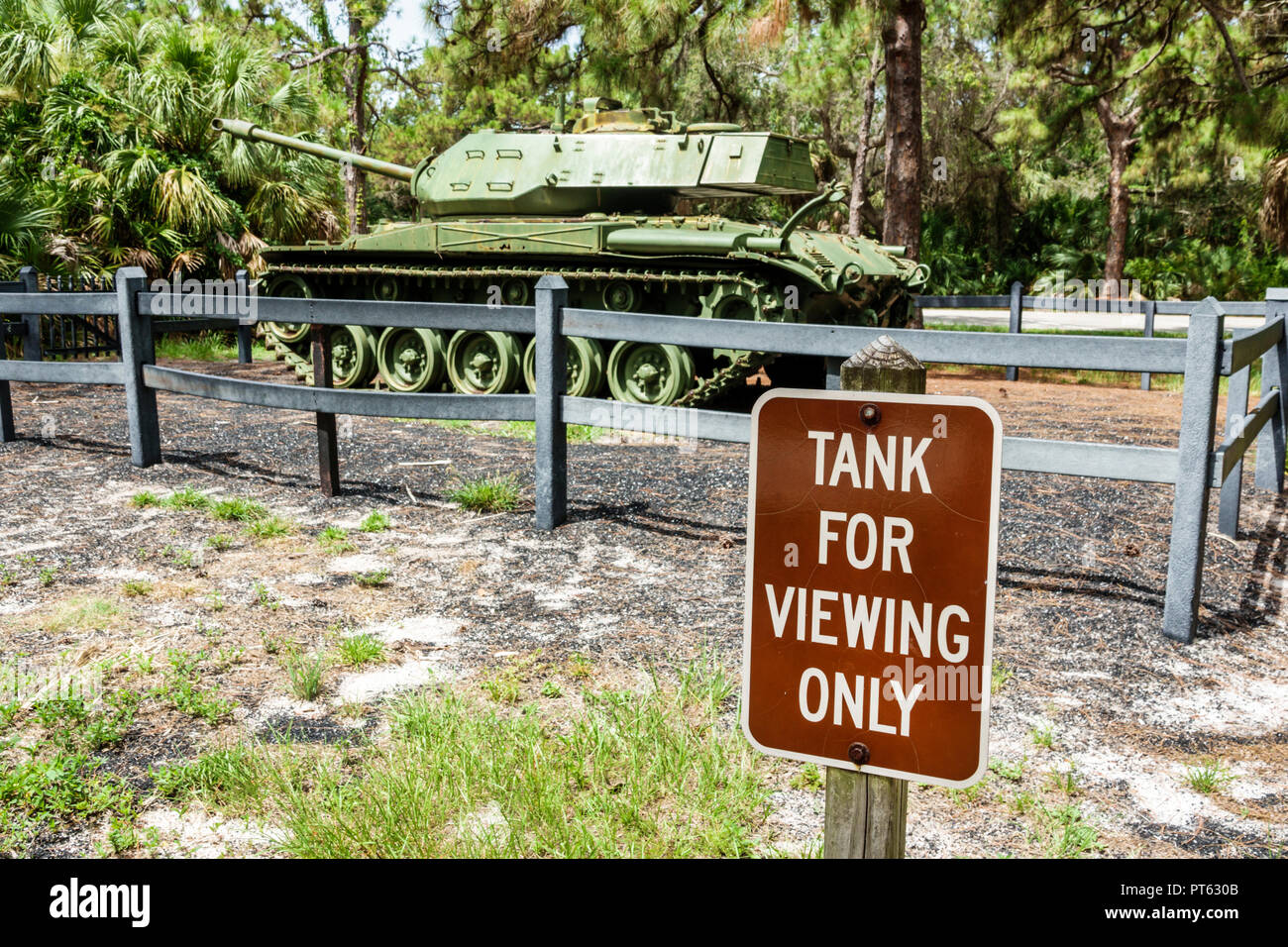 Saint-Pétersbourg Floride, Bay Pines, War Veterans Memorial Park, Walker Bulldog militaire tank, exposition, FL180731048 Banque D'Images