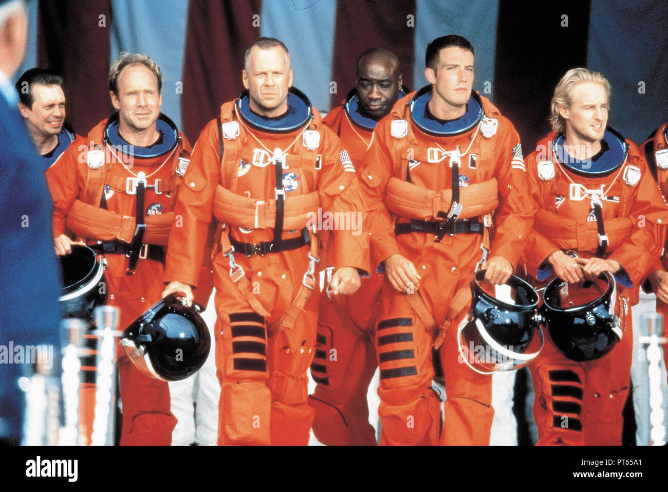 Titre original : Armageddon. Titre en anglais : Armageddon. Année : 1998. Réalisateur : MICHAEL BAY. Stars : Owen Wilson ; Bruce Willis ; Steve Buscemi, Ben Affleck, Will Patton, Michael Clarke Duncan. Credit : Touchstone Pictures / Album Banque D'Images