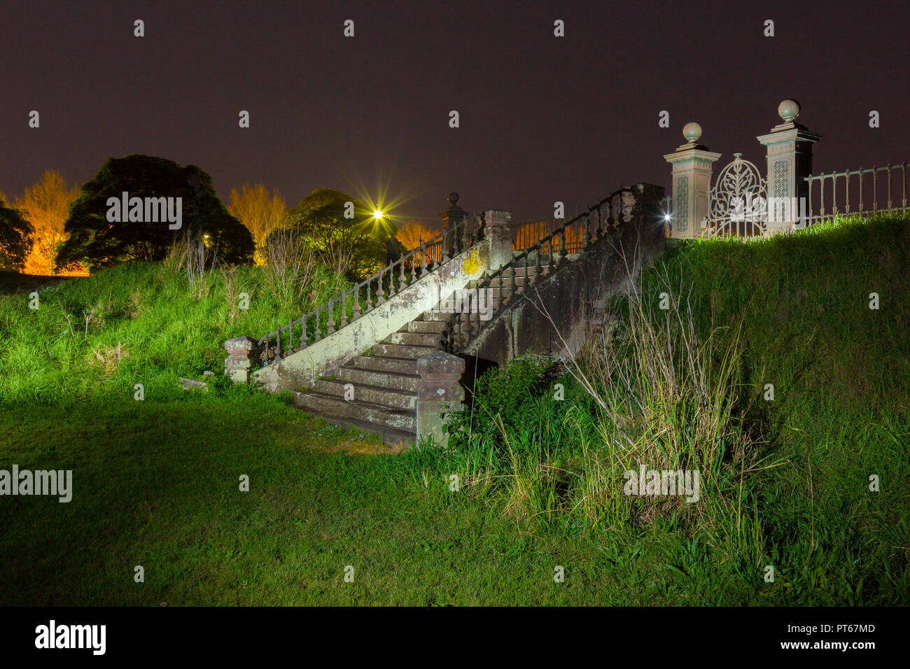 Historique d'un escalier de pierre menant au réservoir no 1 champs à proximité du réservoir à l'extrémité nord du parc du Centenaire près de Oxford Street et Banque D'Images