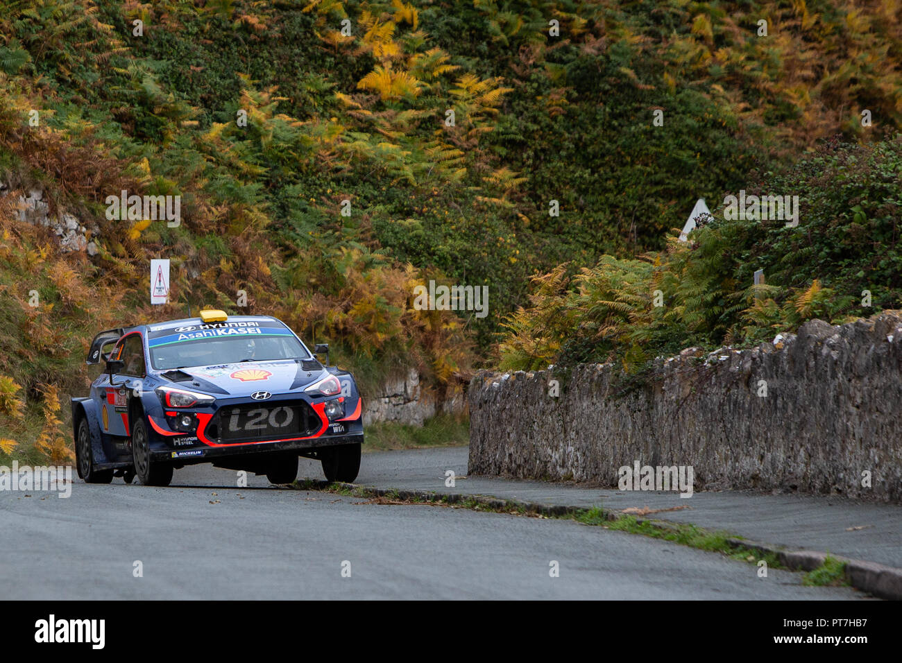 Llandudno, Royaume-Uni. 7 Oct, 2018. Dayinsure WRC Wales Rally GB, jour 4 ; Hyundai Mobis Shell pilote WRC Andreas Mikkelsen et co-pilote Anders Jaeger-Syneevaag dans leur Coupé Hyundai i20 WRC : Action Crédit Plus Sport/Alamy Live News Banque D'Images