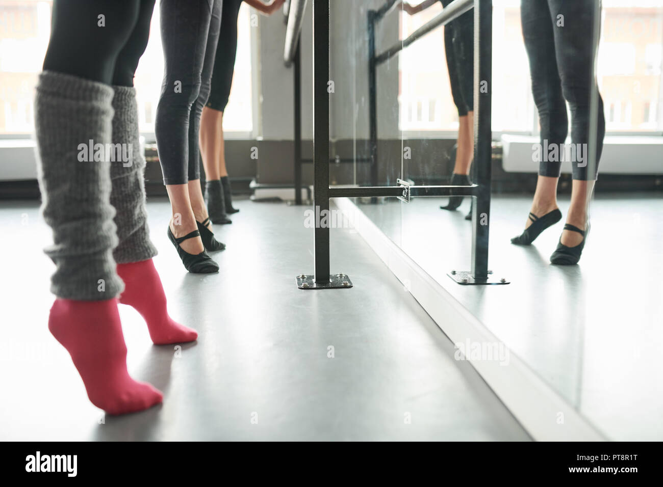 Danseurs de Ballet méconnaissable à Bar Banque D'Images