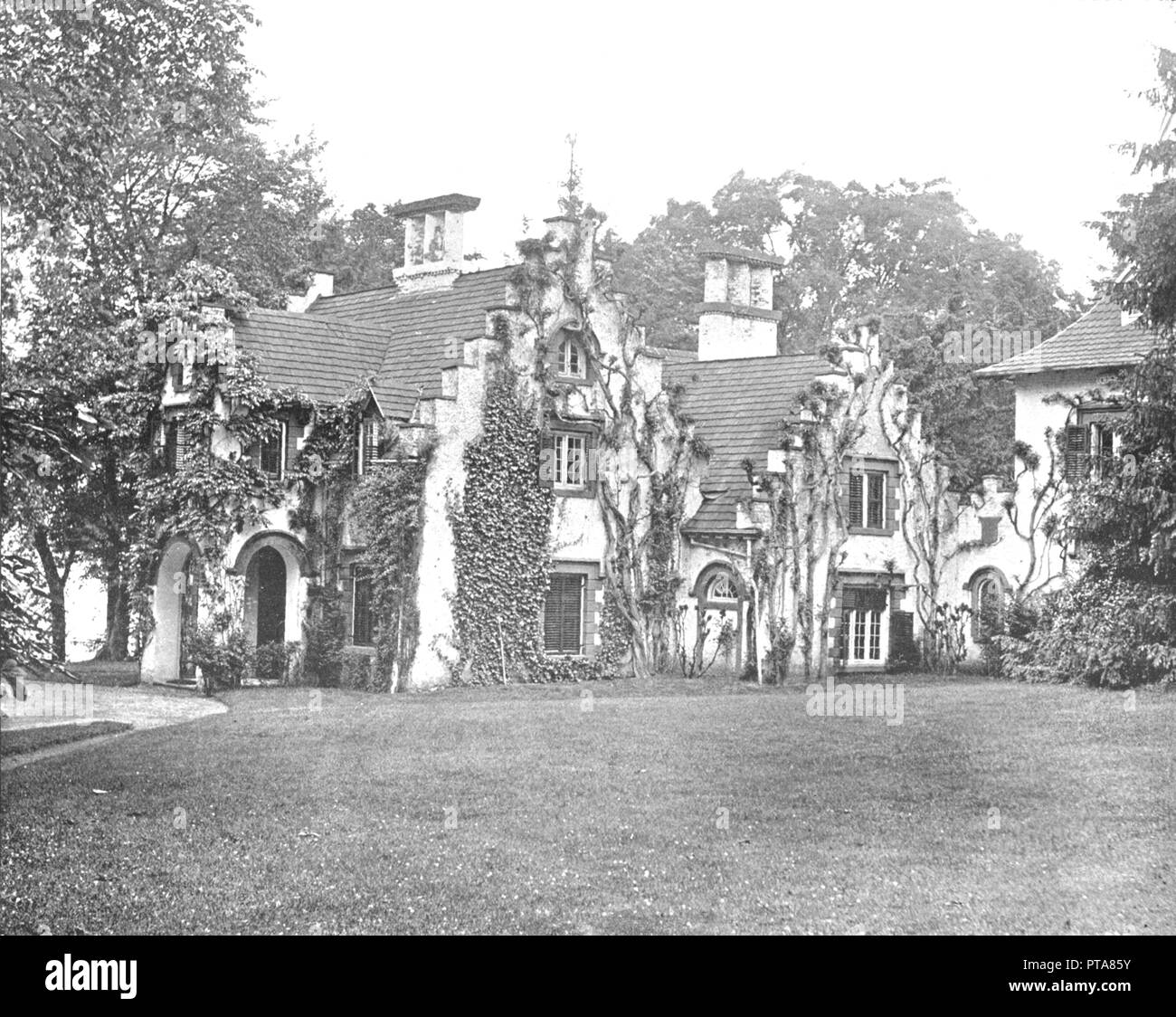 'Sunnyside', accueil de Washington Irving, près de Tarrytown, New York State, USA, c1900. Créateur : Inconnu. Banque D'Images