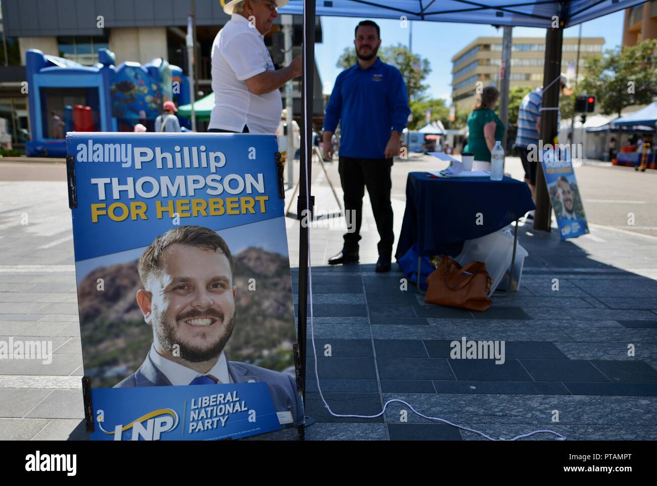 Phillip Thompson de Herbert, le marché clavettes sur Flinders Street, Central Business District de la ville de Townsville QLD, Australie Banque D'Images