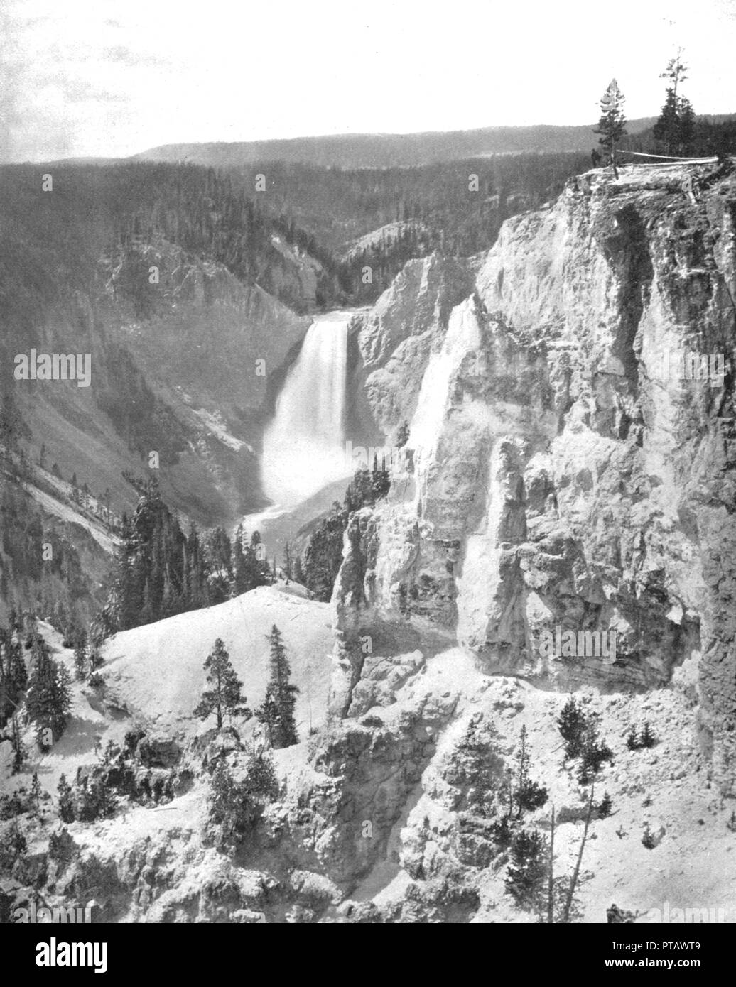 Lower Falls du Yellowstone, Wyoming, USA, c1900. Créateur : Inconnu. Banque D'Images