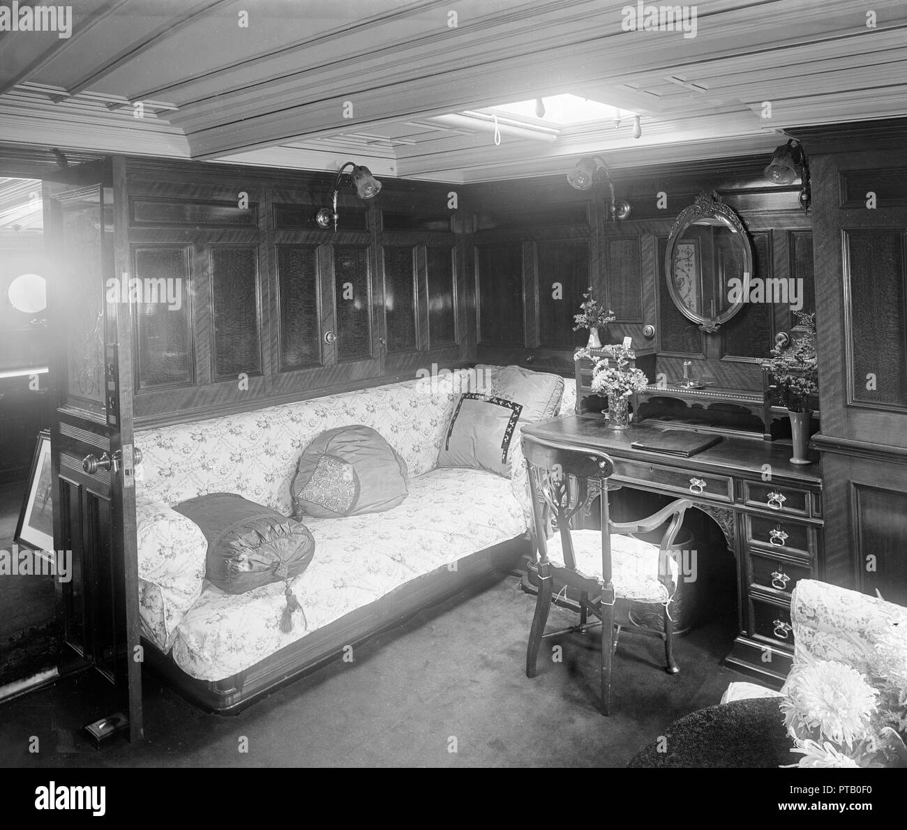 Un boudoir sur steam ship "Venetia", 1920. Créateur : Kirk & Sons de Cowes. Banque D'Images