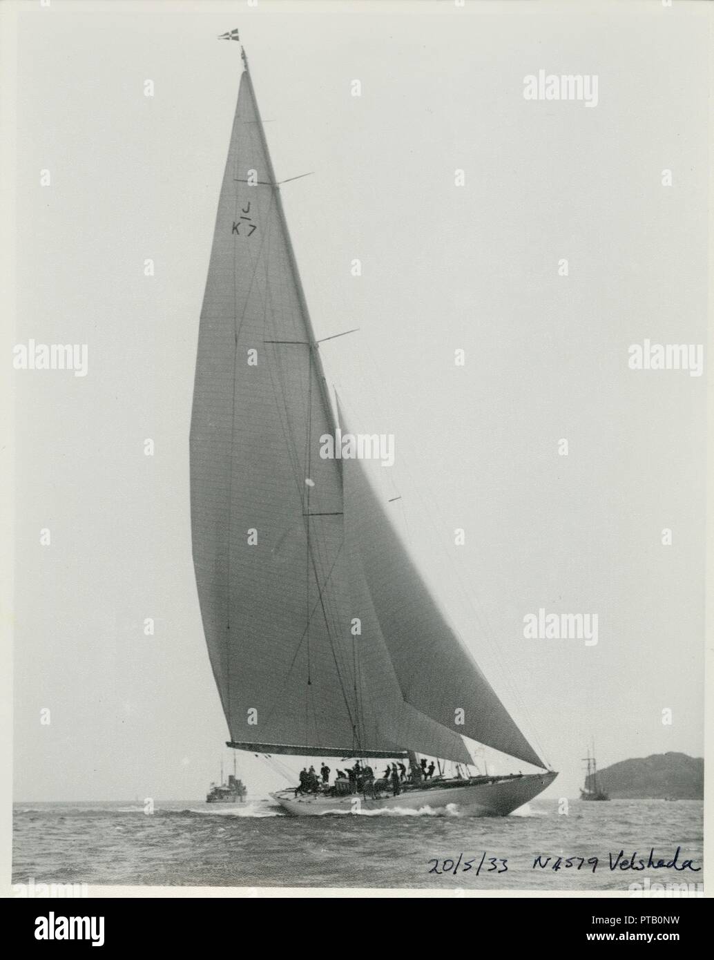 Les 205 tonnes de classe J Velsheda 'location' la voile au près, 1933. Créateur : Kirk & Sons de Cowes. Banque D'Images