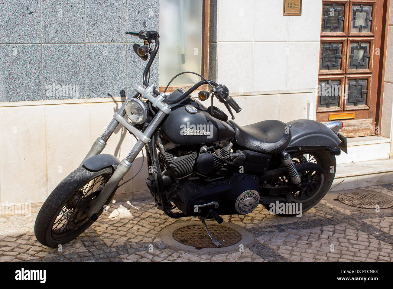 28 septembre 2018 Un classique vintage Harley Davidson en moto Albuferia Portugal Banque D'Images