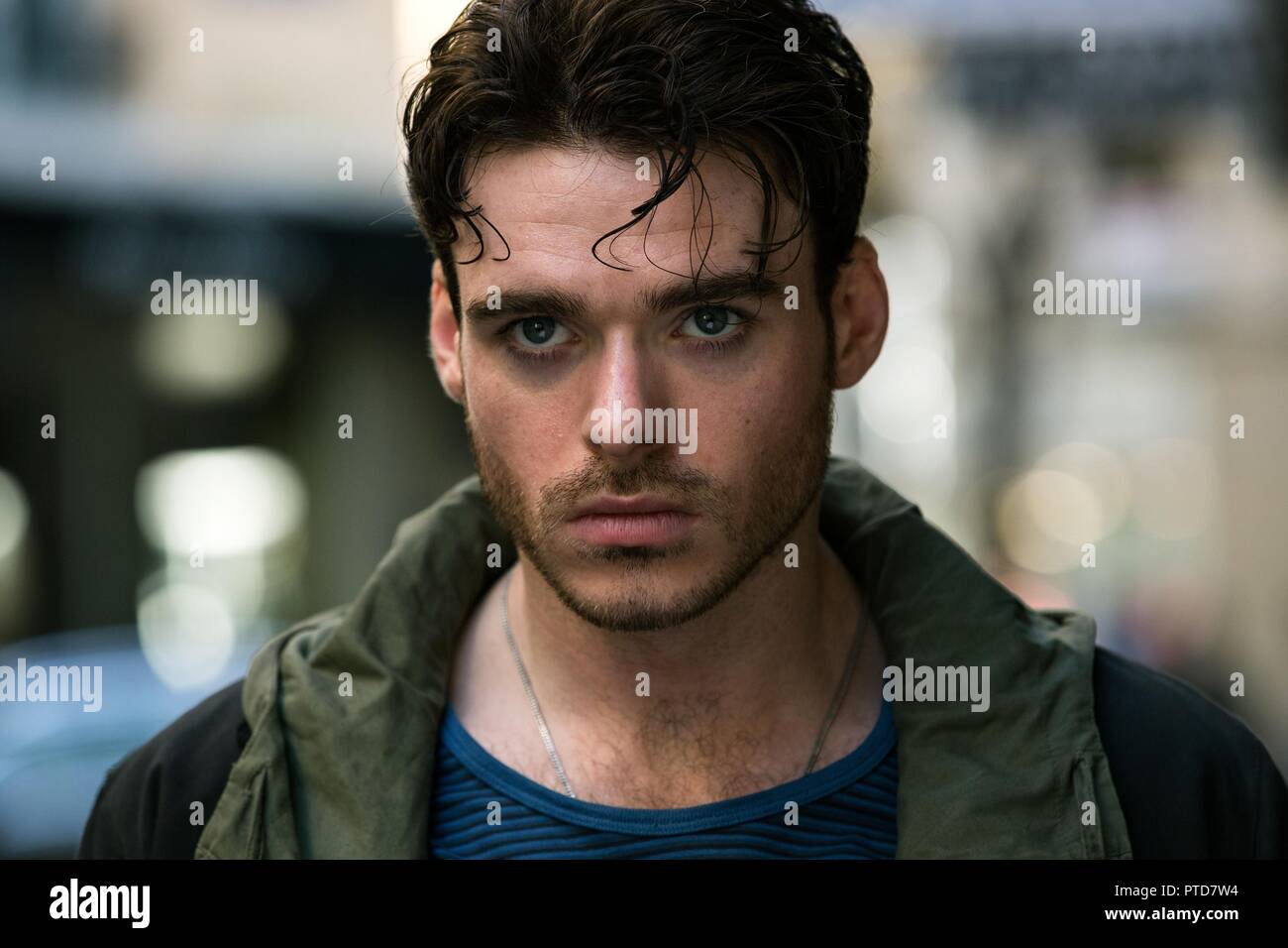 Titre original : Fête nationale. Titre en anglais : Fête nationale. Année : 2016. Directeur : James Watkins. Stars : RICHARD MADDEN. Credit : STUDIOCANAL / Album Banque D'Images