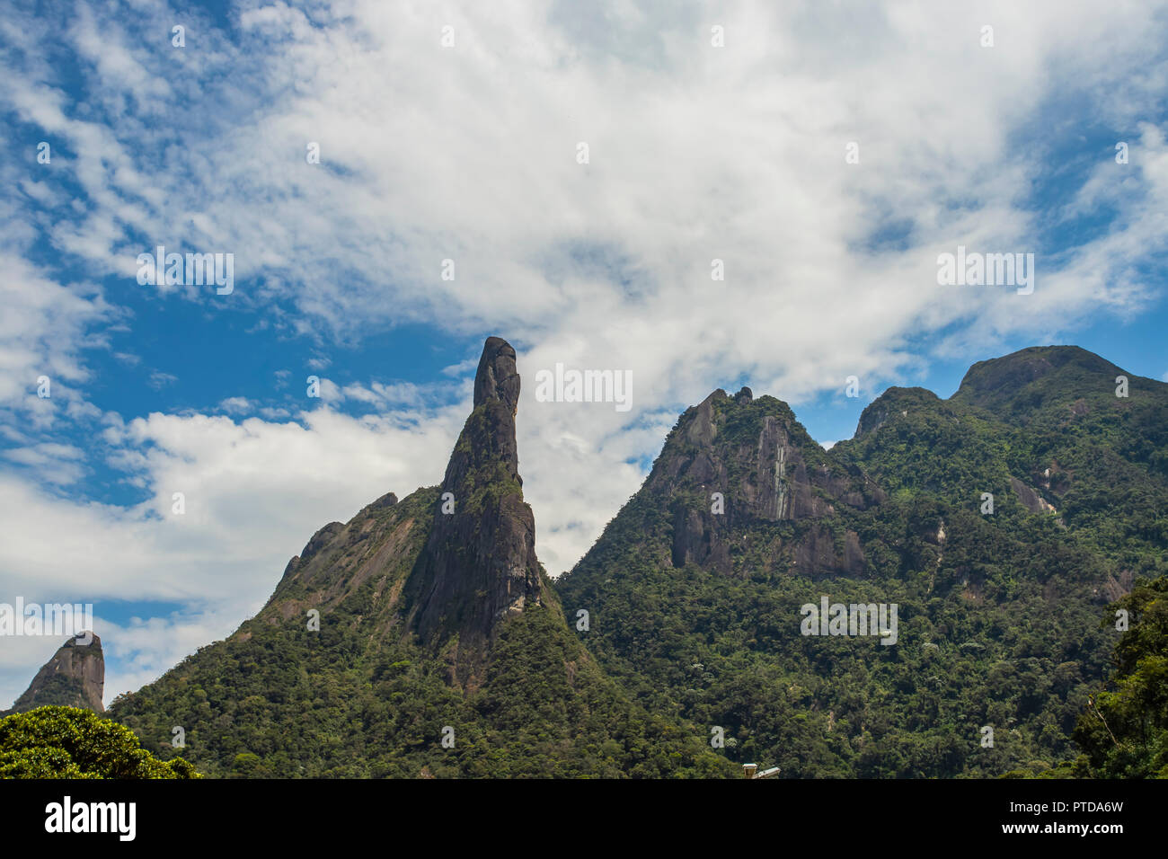 Montagne de Dieu. Les montagnes avec le nom de Dieu. Doigt de Dieu sur la montagne, Teresopolis ville, l'état de Rio de Janeiro, Brésil Amérique du Sud. Banque D'Images